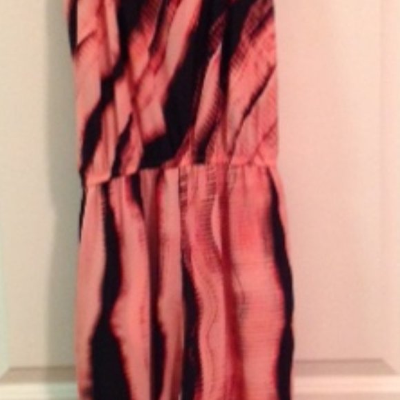 CORAL AND BLACK LIGHTWEIGHT JUMPSUIT - SIZE - L - Picture 3 of 5